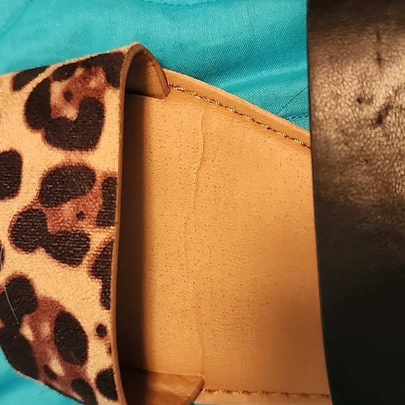 Lulu's Sandals - Picture 4 of 4